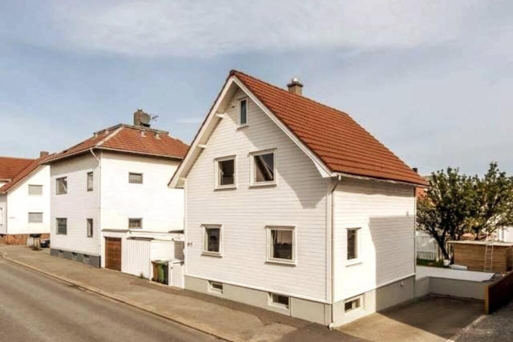 Beautiful 3-Bedroom Apartment Near City Center Stavanger Exterior photo